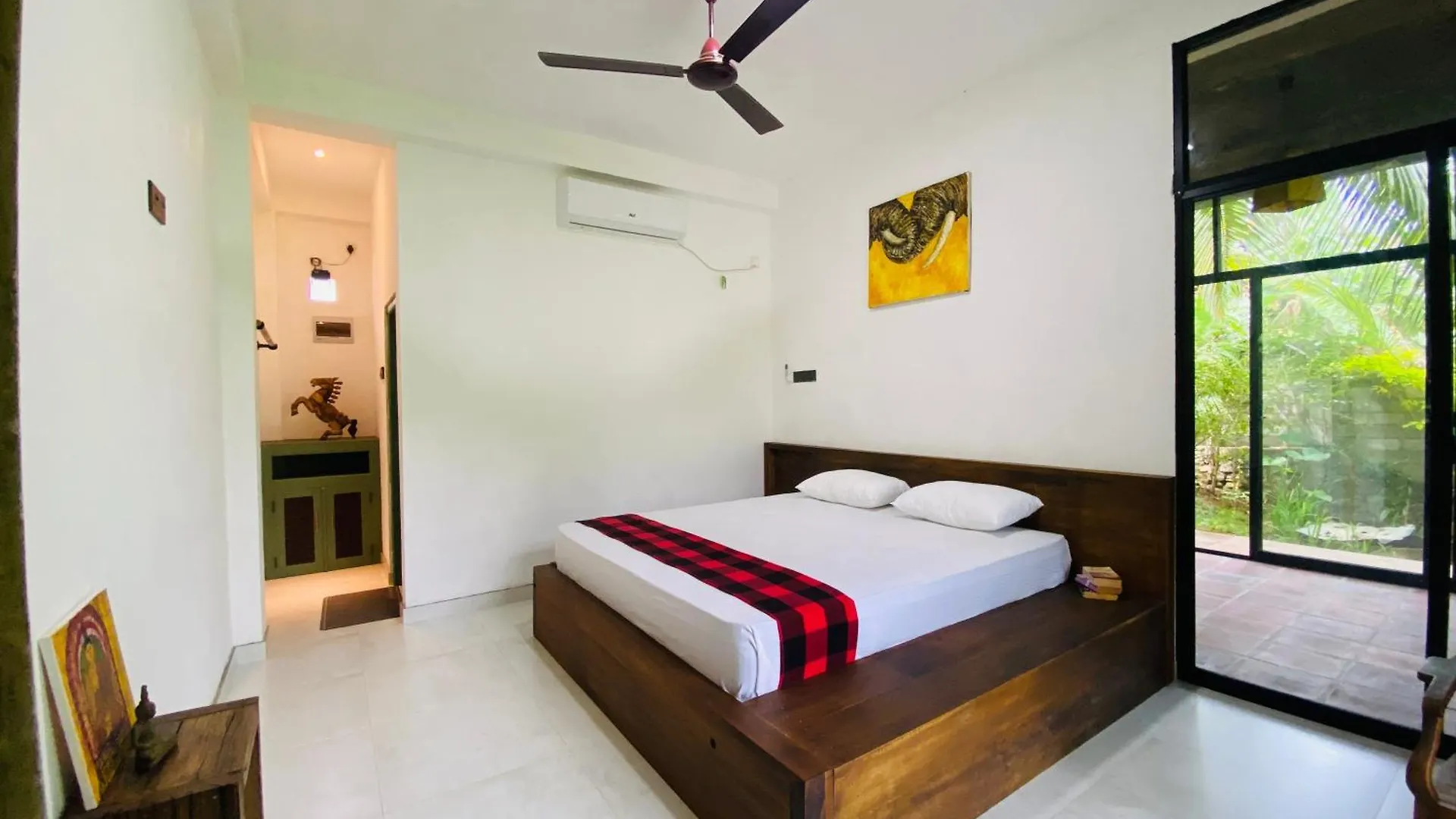 Ayubowan Eco Lodge Kandy 0*,